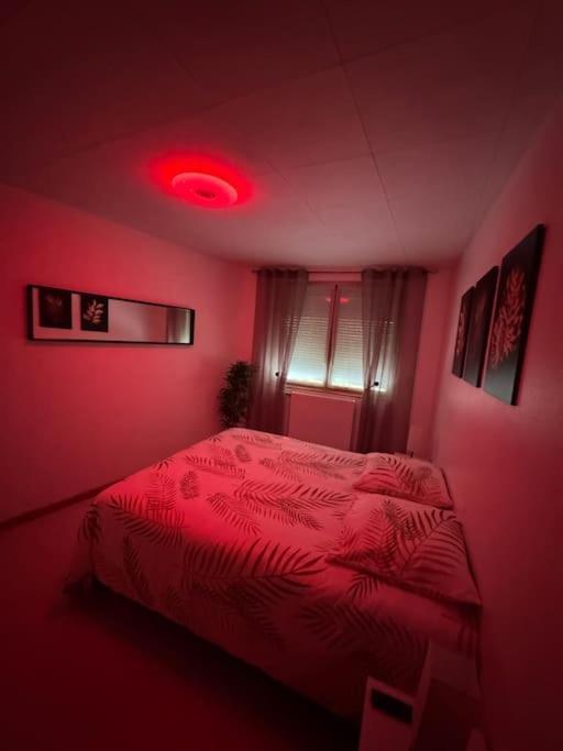Luxury Room - Havre De Paix Avec Jacuzzi Prive Bar-le-Duc Dış mekan fotoğraf