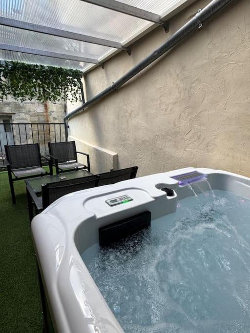 Luxury Room - Havre De Paix Avec Jacuzzi Prive Bar-le-Duc Dış mekan fotoğraf